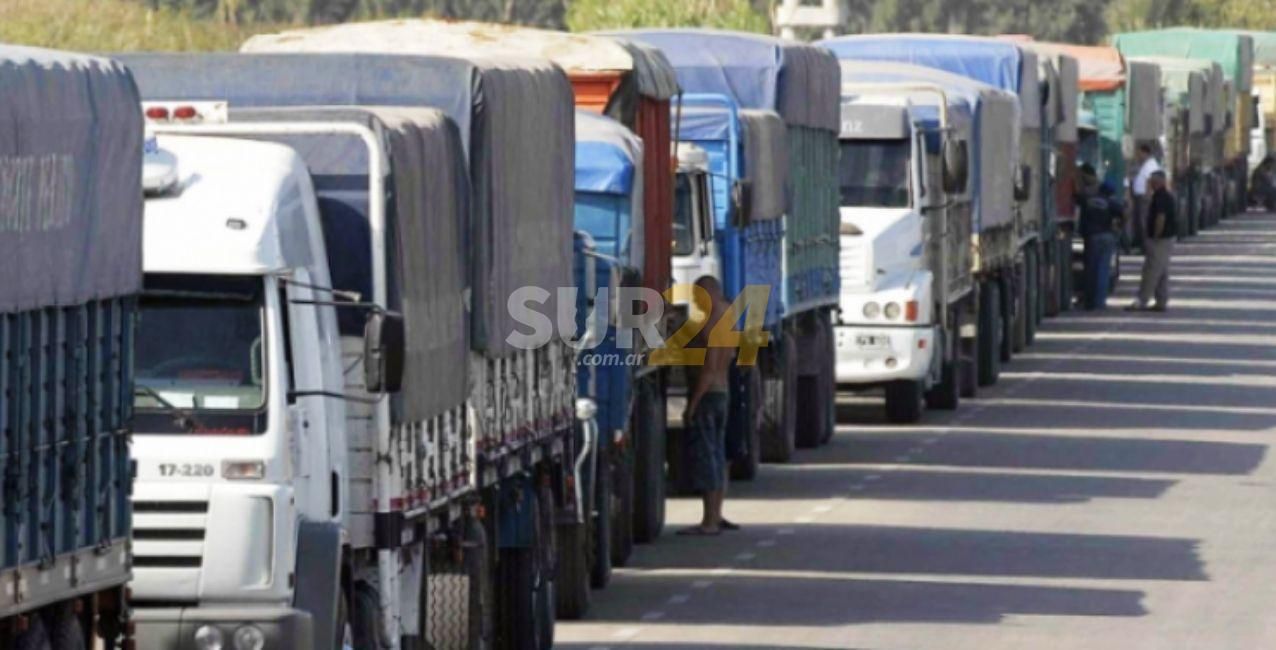 Los transportistas de granos inician la semana con un paro nacional