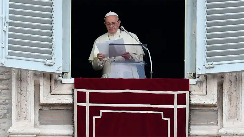 El Papa Francisco lamentó la “violencia inhumana”