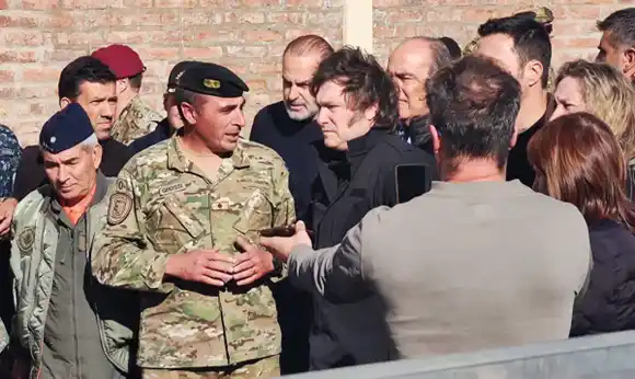 El presidente Milei está en Bahía Blanca