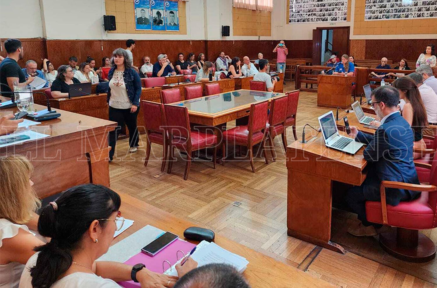 Comemos Afuera: tras tenso debate se aprobó la regulación de los decks en Mar del Plata