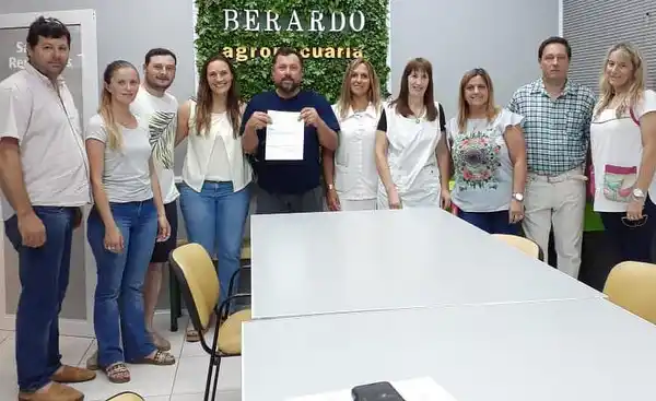 Berardo Agropecuaria consiguió más de 350 mil pesos a las Cooperadoras Escolares