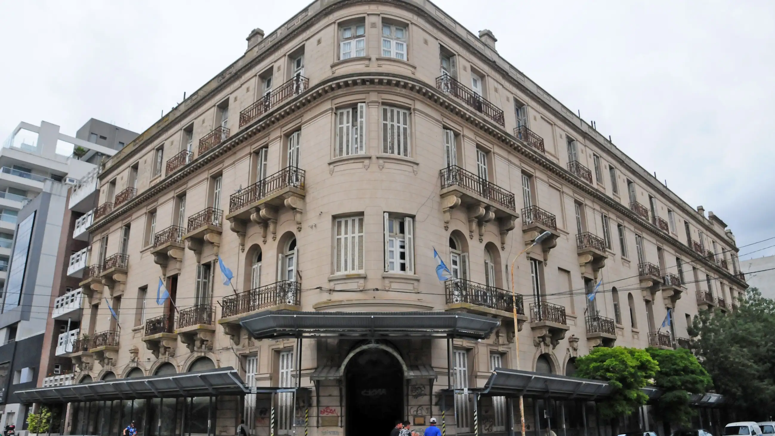 La Universidad Nacional del Centro de la Provincia de Buenos Aires celebra 52 años de historia, educación pública y compromiso regional.