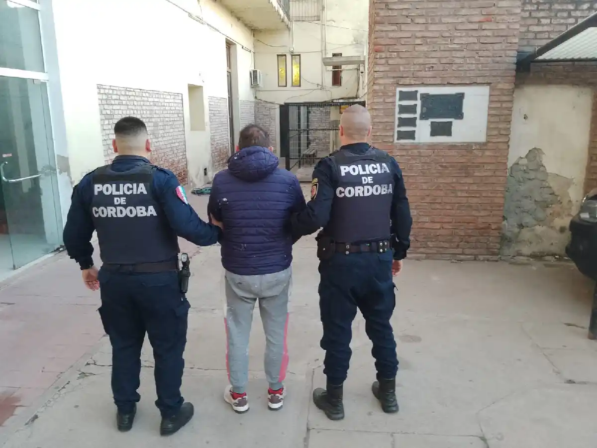 Un detenido tras la activación de botón antipánico