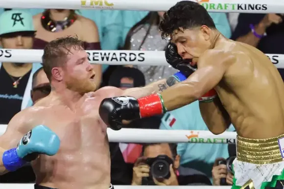 Canelo Alvarez venció a su compatriota Jaime Munguía 