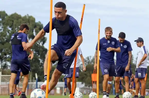 Un alta y dos bajas para Giganti antes de viajar