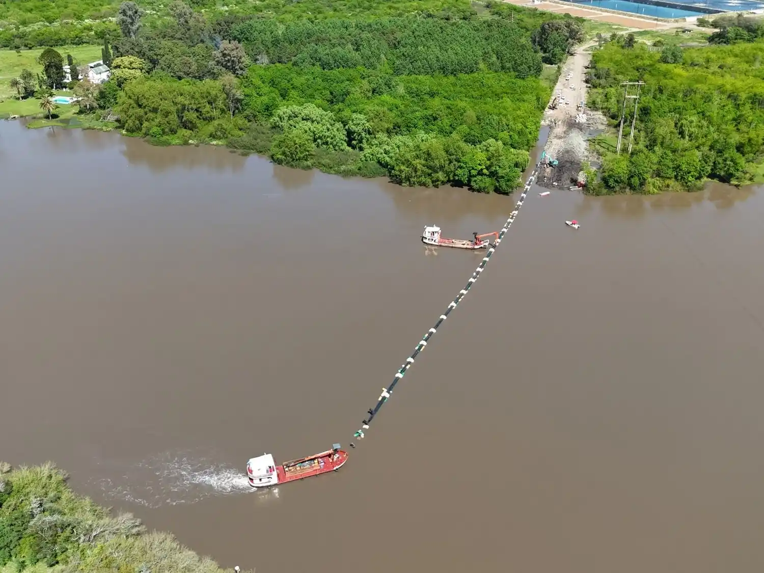 Concretaron un paso fundamental en la obra de tratamiento de efluentes cloacales de la ciudad