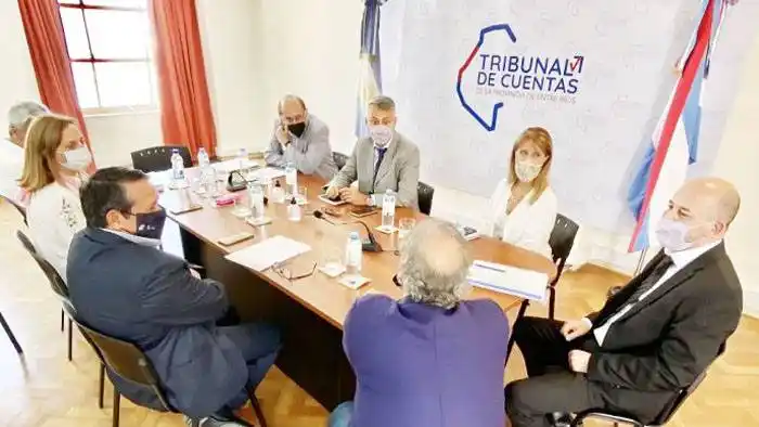 El Tribunal de Cuentas estableció pautas de trabajo con la FHAyCS