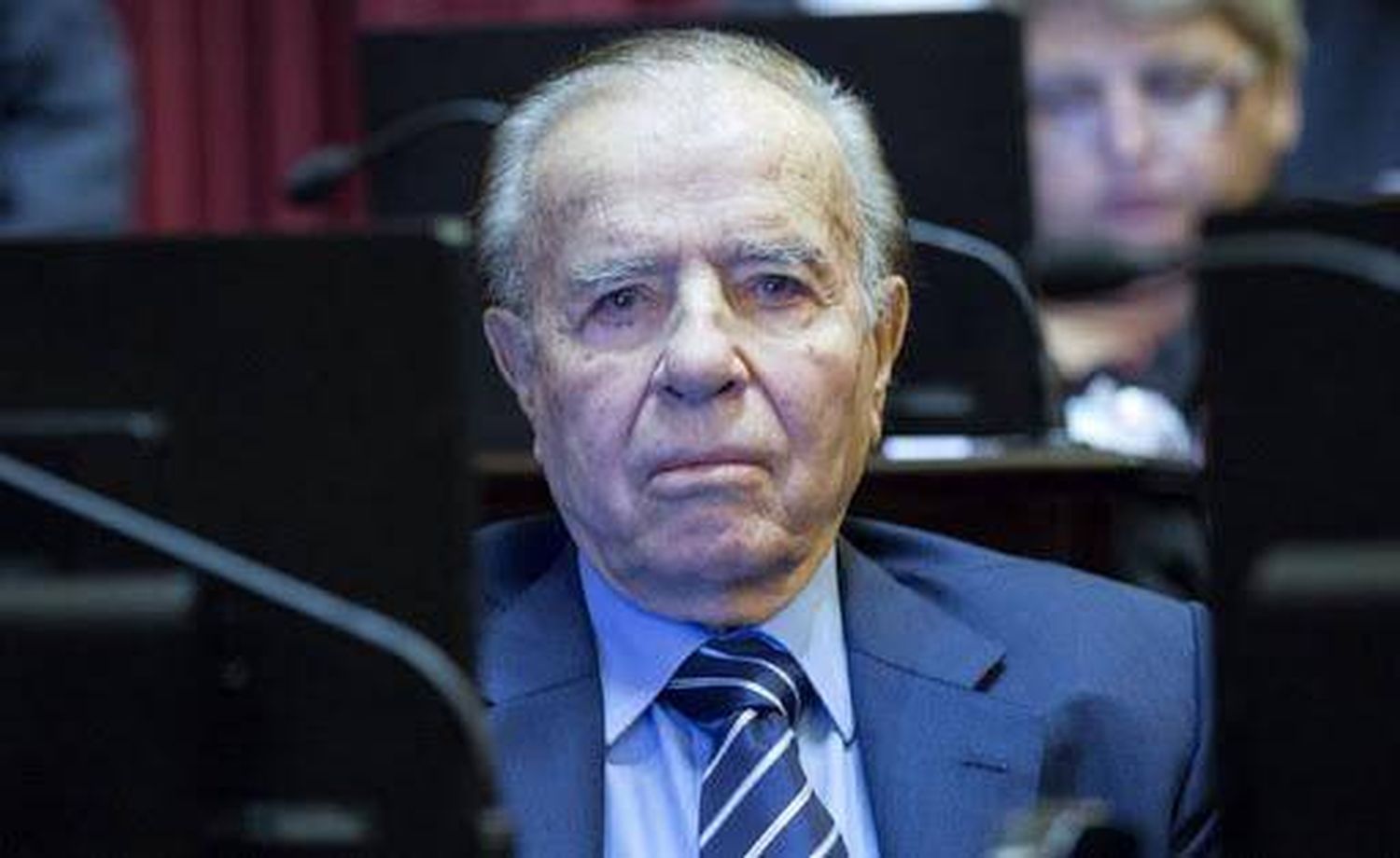 Carlos Menem internado con neumonía: dio negativo a primer hisopado por coronavirus