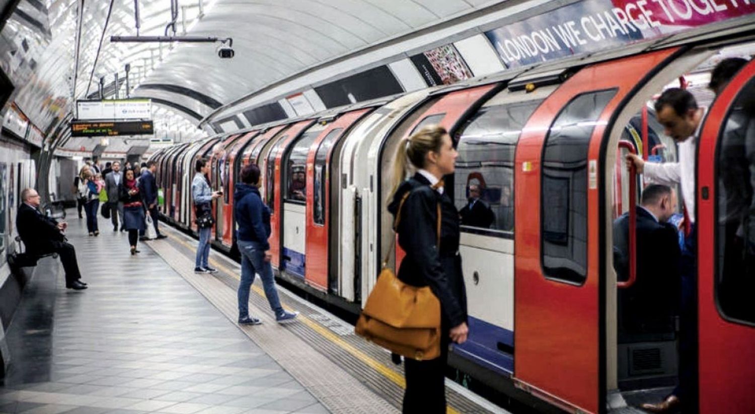 Londres restringe el servicio de subterráneo y de autobuses