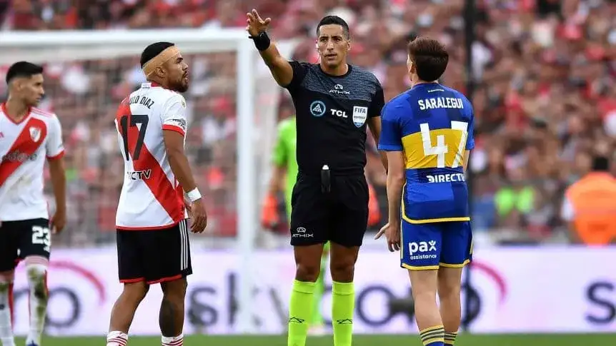 Falcón Pérez, arbitro del superclásico