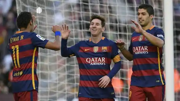 Tres goles de Messi para la victoria del Barcelona sobre el Granada