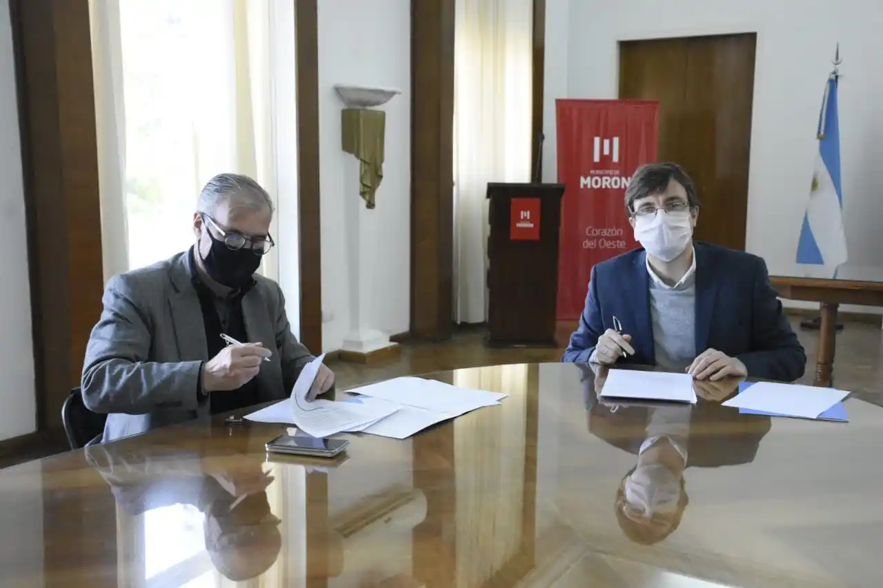 Morón y la Secretaría de Niñez firmaron convenio para fortalecer atención a niños y adolescentes en situación de calle