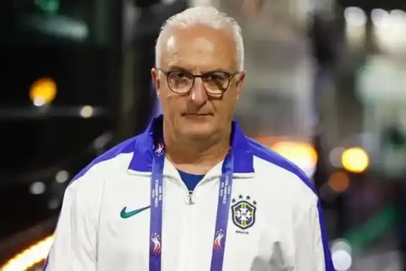 Copa América: el DT de Brasil apuntó contra el VAR a cargo del árbitro argentino