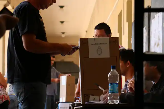 Elecciones 2017: Está vigente la prohibición de difundir encuestas y sondeos