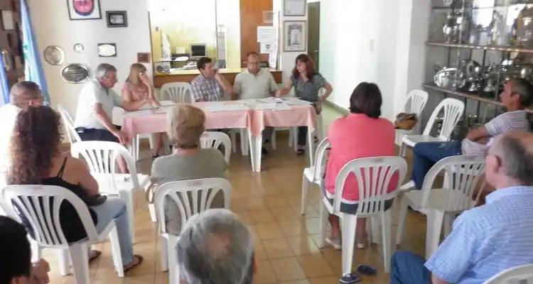 Poca concurrencia en la asamblea de Independencia