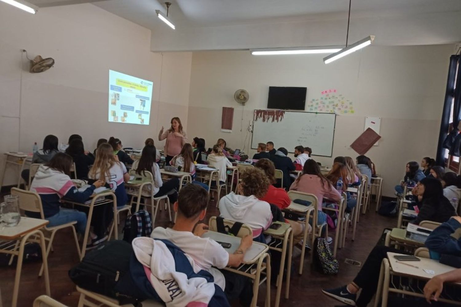 Manipulación de alimentos: Continúan las capacitaciones en escuelas