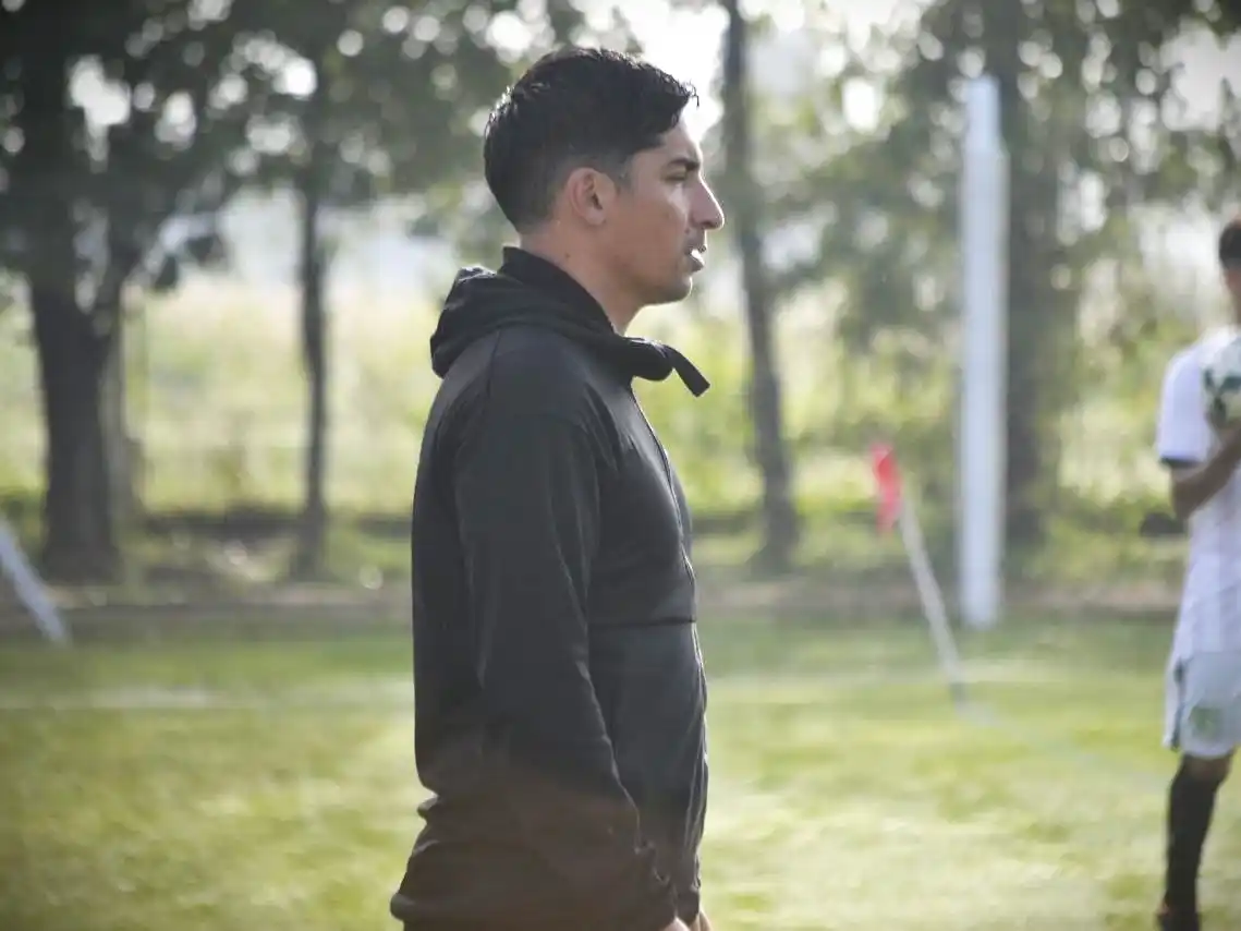 Álvarez será el técnico interino tras la salida de Sergio Maza.