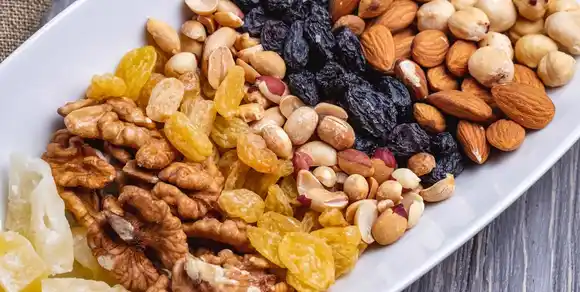 ¿Cuántos frutos secos se pueden comer por día sin subir de peso?