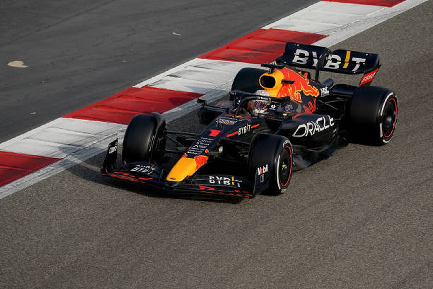 Verstappen dominó el tercer día de ensayos