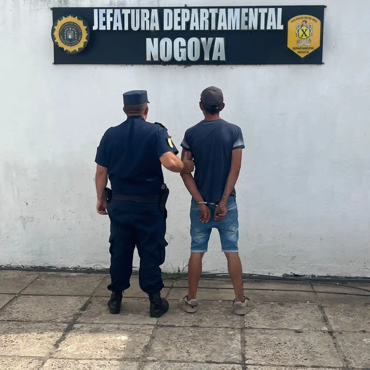 Aprehensión por robo y fallecimiento durante un partido de fútbol: dos intervenciones policiales en Nogoyá