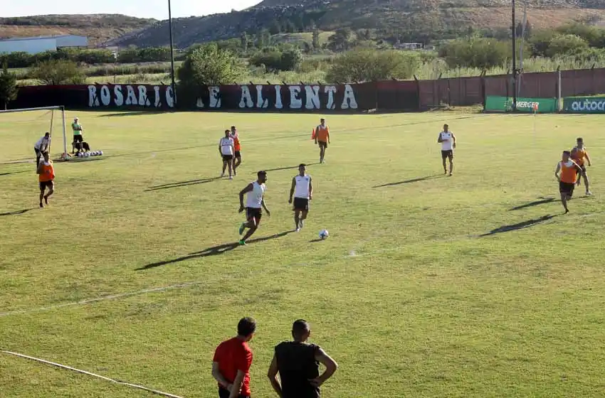 Hay equipo para el clásico y habrá un debut oficial