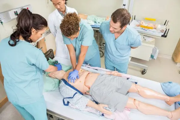 Avanzan los trámites para abrir licenciaturas en Letras y en Enfermería