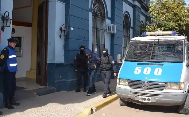 Robo del millón: Uno no declaró y el otro negó todo