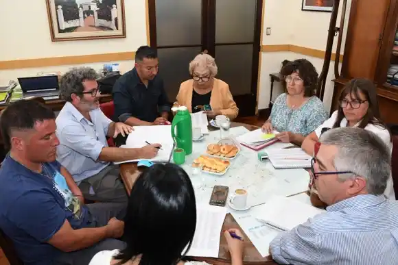 Nueva reunión del ejecutivo con gremios municipales en Chascomús