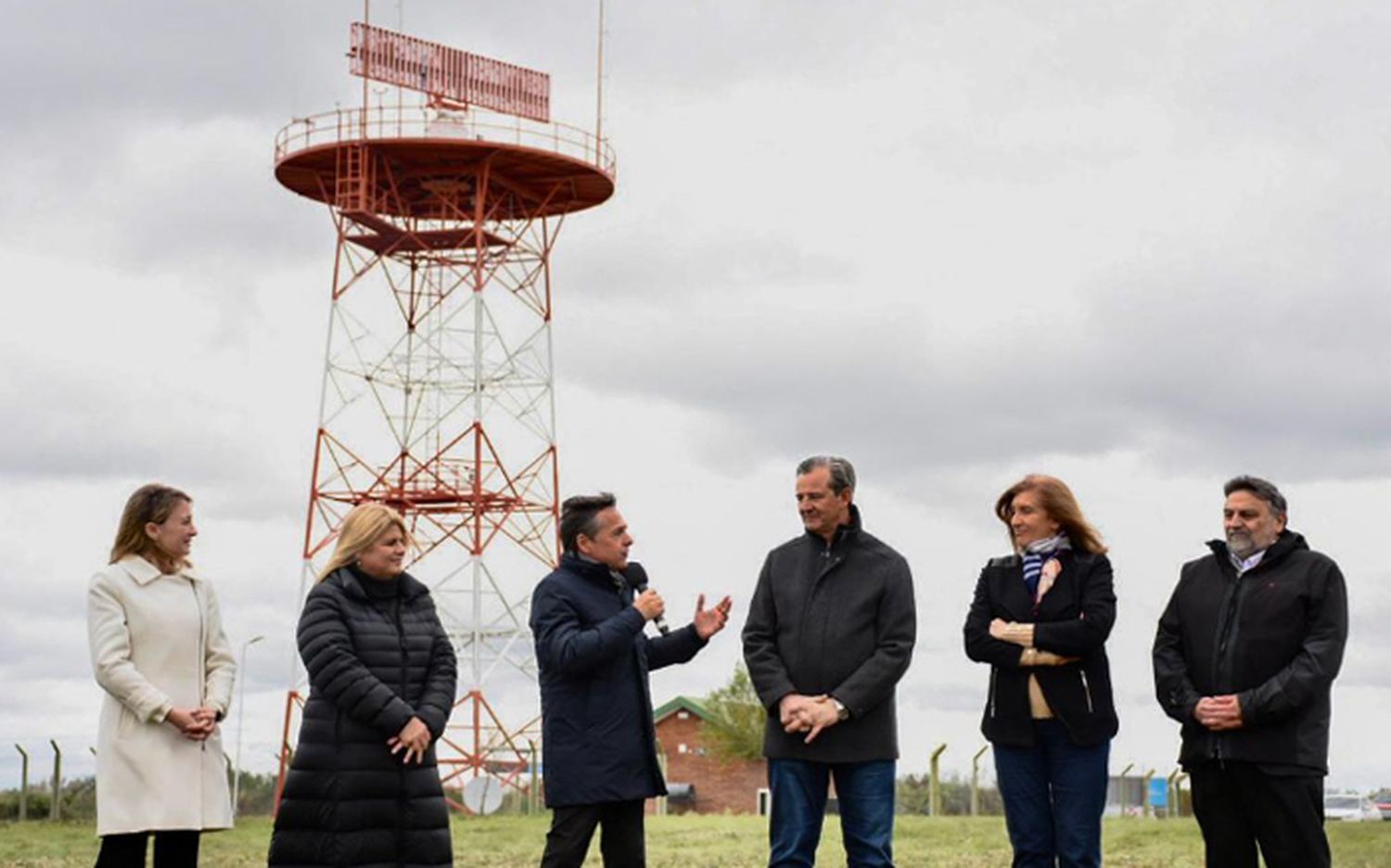 Comenzó a funcionar en el Aeropuerto de Paraná un nuevo radar aéreo de vigilancia