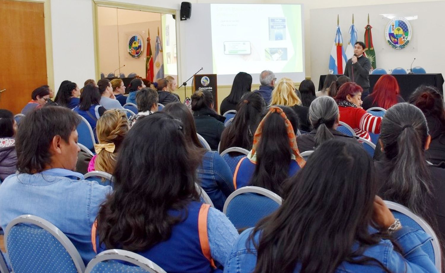 Curso de manipulación de alimentos  para el personal de los Centros de Desarrollo Infantil