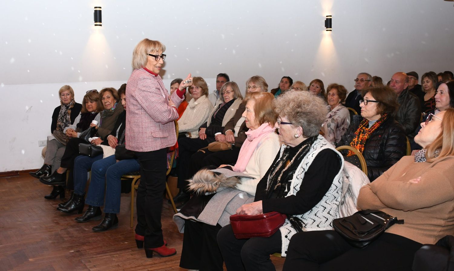 Ana Conti disertó sobre Regina Pacini