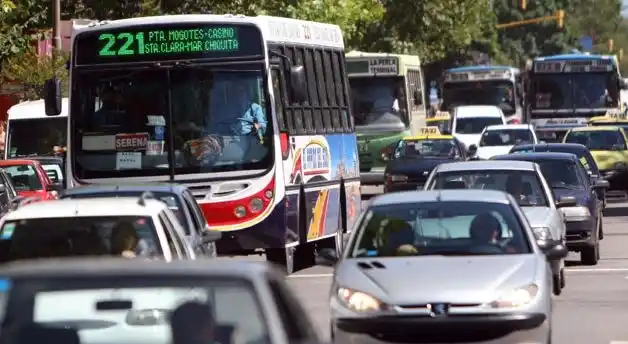 Garantizan el transporte público para este martes en la ciudad