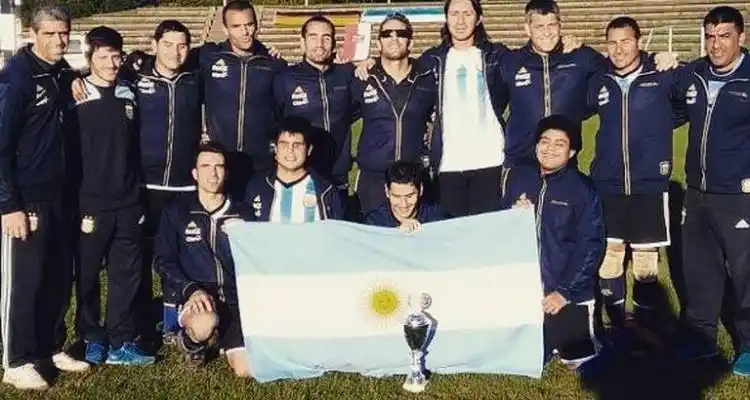 Silvio Velo y los “Murciélagos” campeones en Alemania