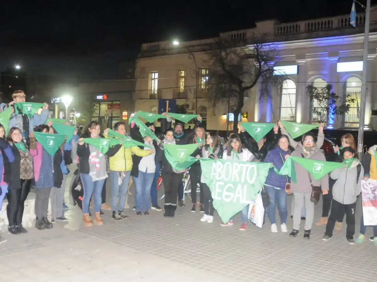Aborto legal: pañuelazo para exigir aprobación del Senado 