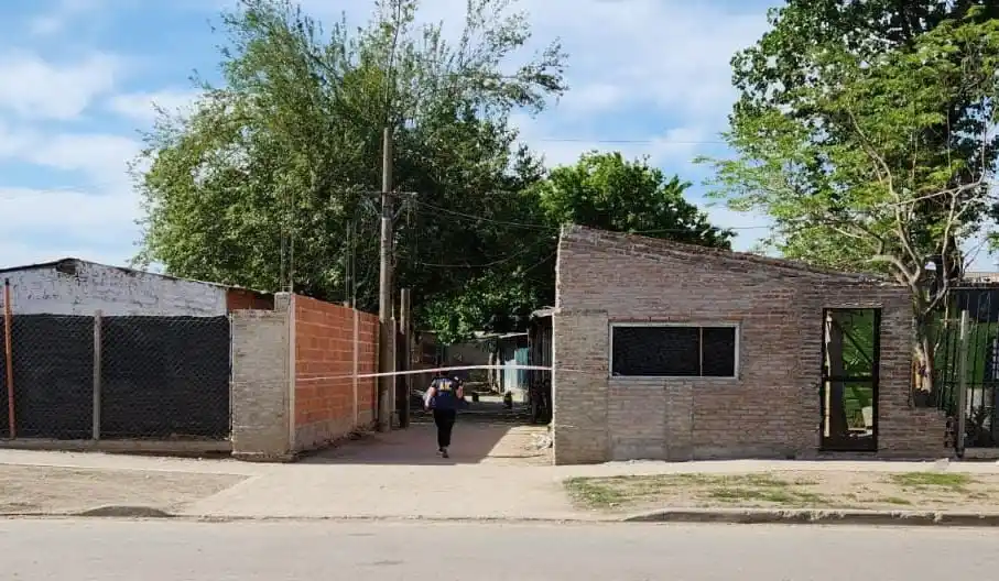 Rosario: huyó en moto, se tiroteó con la policía y murió internado