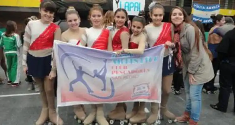 Gran actuación de patinadoras de Pescadores en los regionales