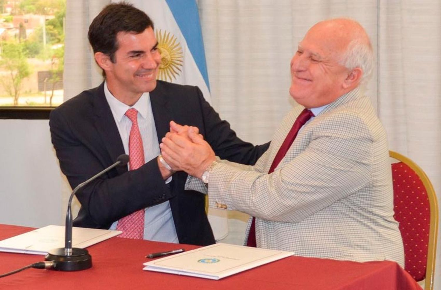 En su visita a Salta, Lifschitz advirtió que «la crisis recién empieza»