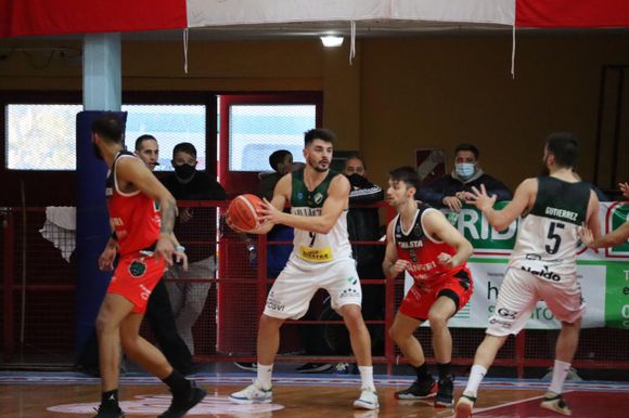 Liga Argentina: Franco Amigo descolló y Villa Mitre de Bahía Blanca está en semifinales de la conferencia sur