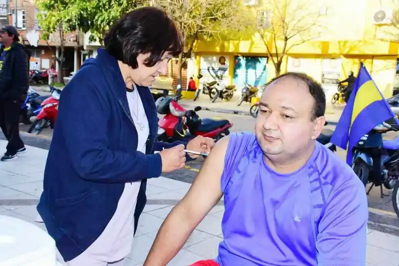 Nueva campaña de carpas de vacunación 
en el centro capitalino hasta el 8 de octubre