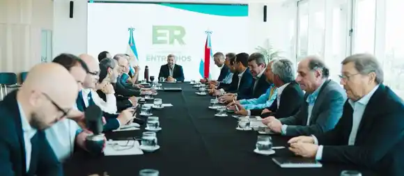 Frigerio encabezó una nueva reunión de gabinete con eje en la gestión y la articulación público-privada
