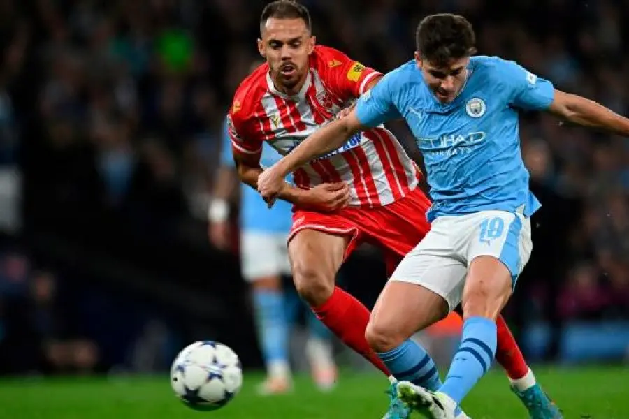 Dos goles de Julián Álvarez para el triunfo del City