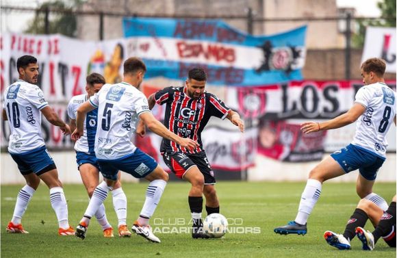 Alvarado y otro paso en falso que complica el ingreso al Reducido