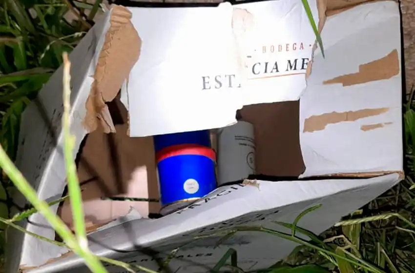 Pánico en zona oeste: hallaron dos granadas en el ingreso a un club de fútbol