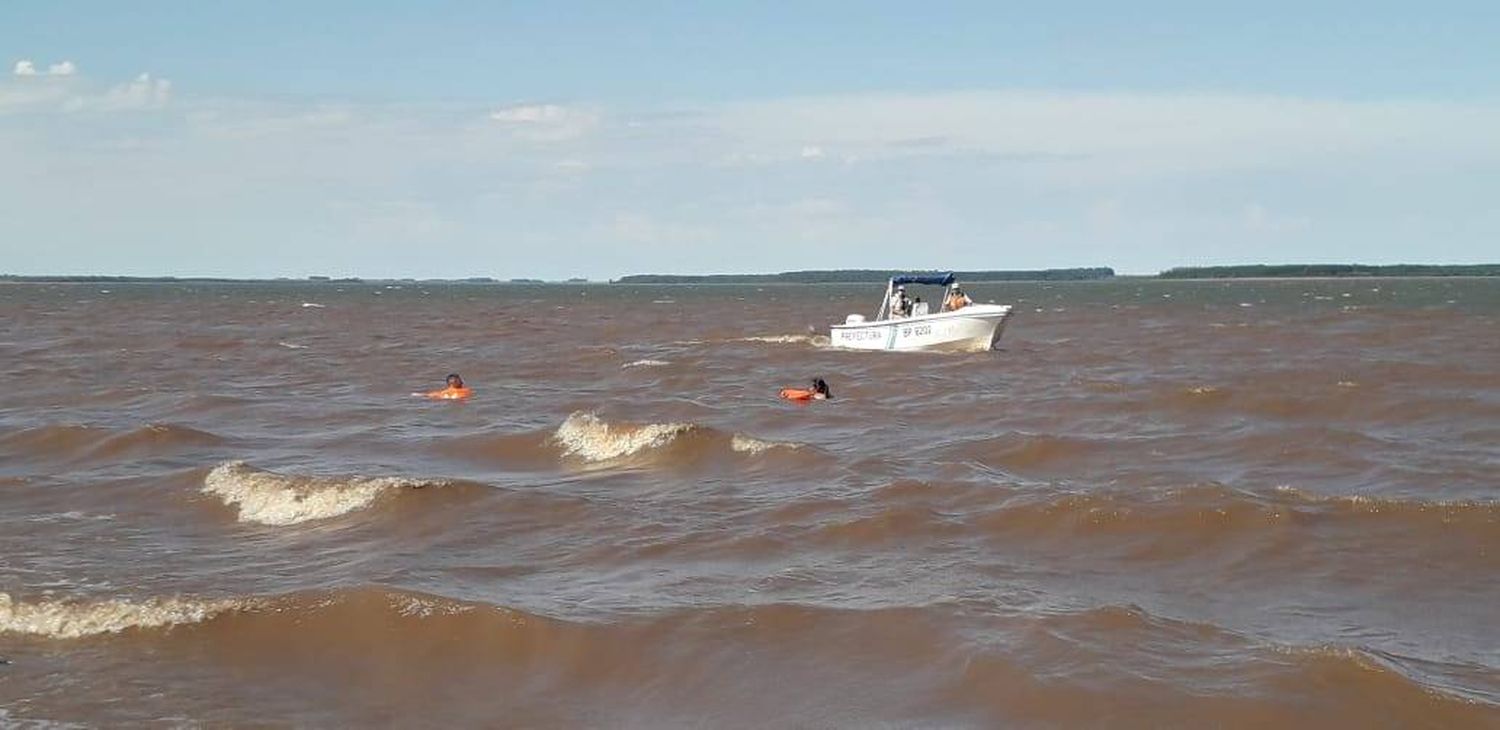 Turista se ahogó luego  de rescatar a unos niños