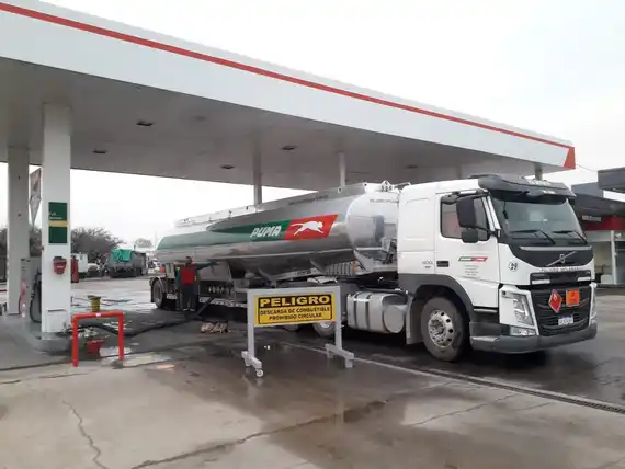 Estaciones de servicio continuarán aceptando la tarjeta de crédito