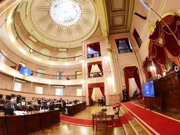 Arranca en Diputados el análisis de un proyecto para investigar la deuda entrerriana