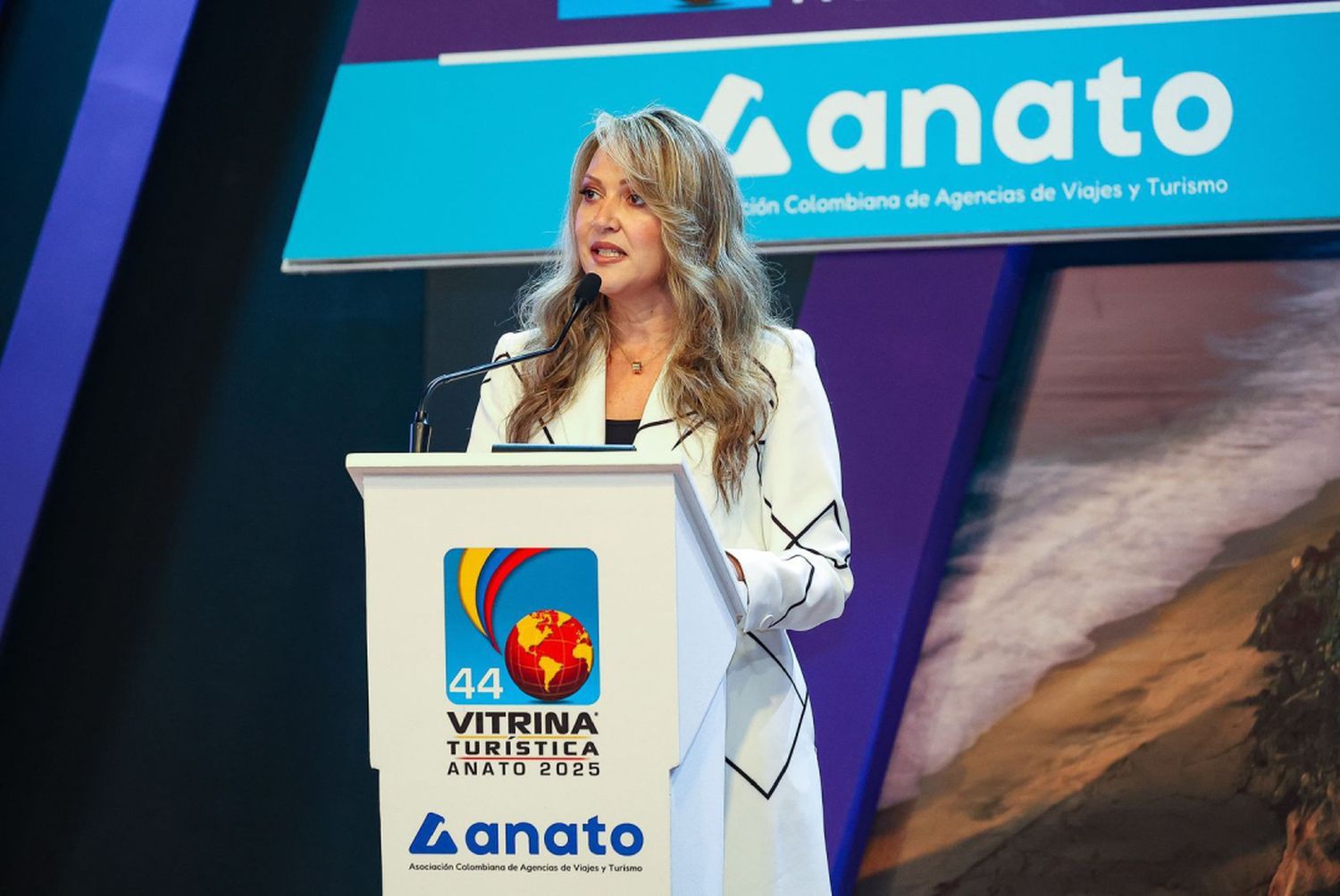 ANATO 2025: El turismo en Colombia iguala los ingresos del carbón y el café