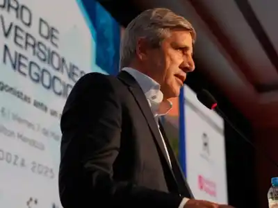 El Gobierno logró renovar deuda en pesos, pero los bancos evitaron bonos atados al dólar