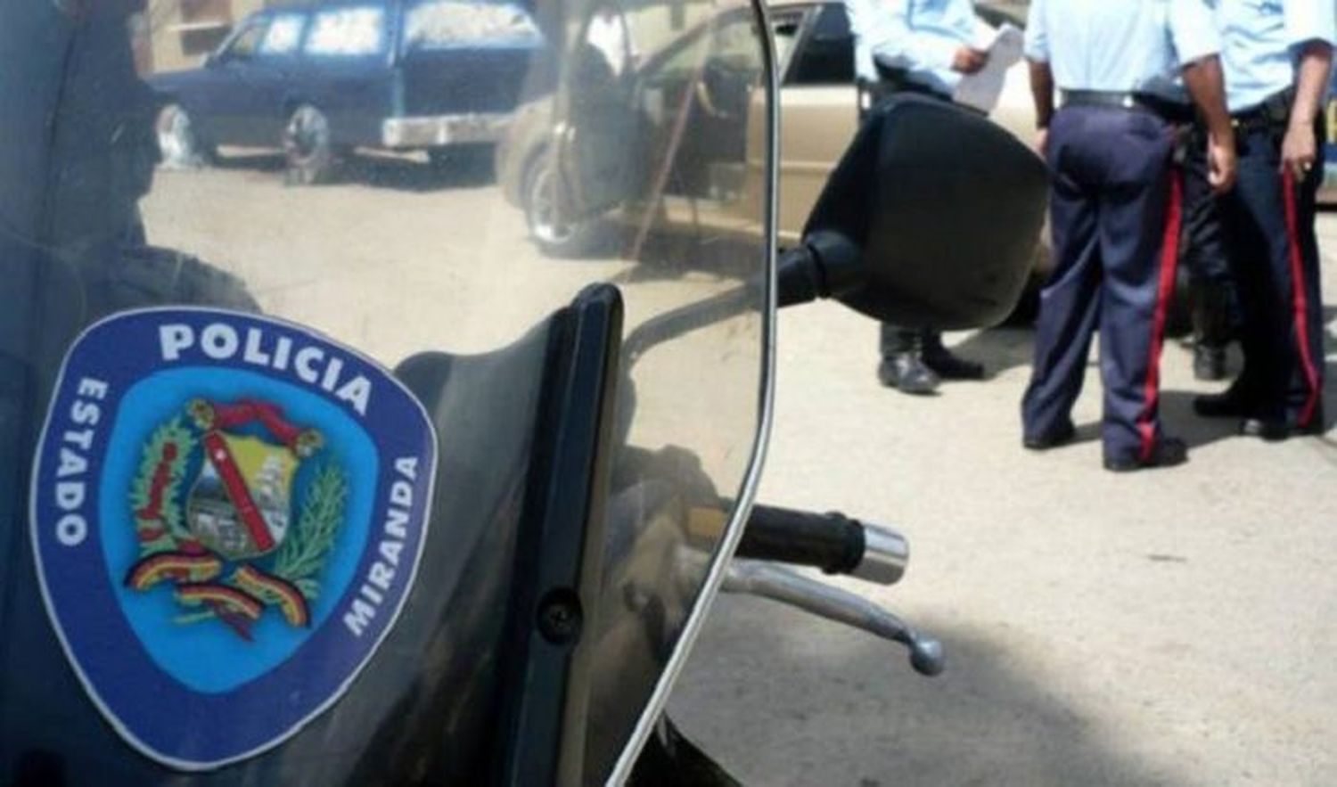 ¡TIRO EN LA CABEZA! Muere en enfrentamiento policía de Miranda