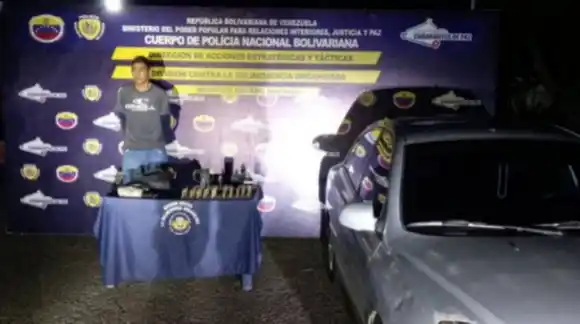 Capturan a falso policía con 60 cartuchos de alto calibre